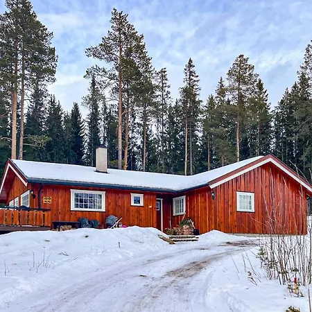 Holiday home 4 Bedroom Stunning In