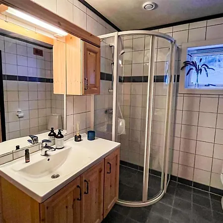 4 Bedroom Stunning In